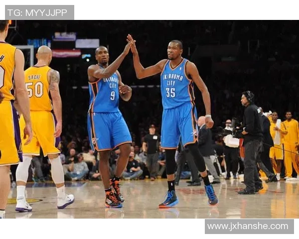 火箭与雷霆激战正酣2月2日178直播精彩瞬间回顾